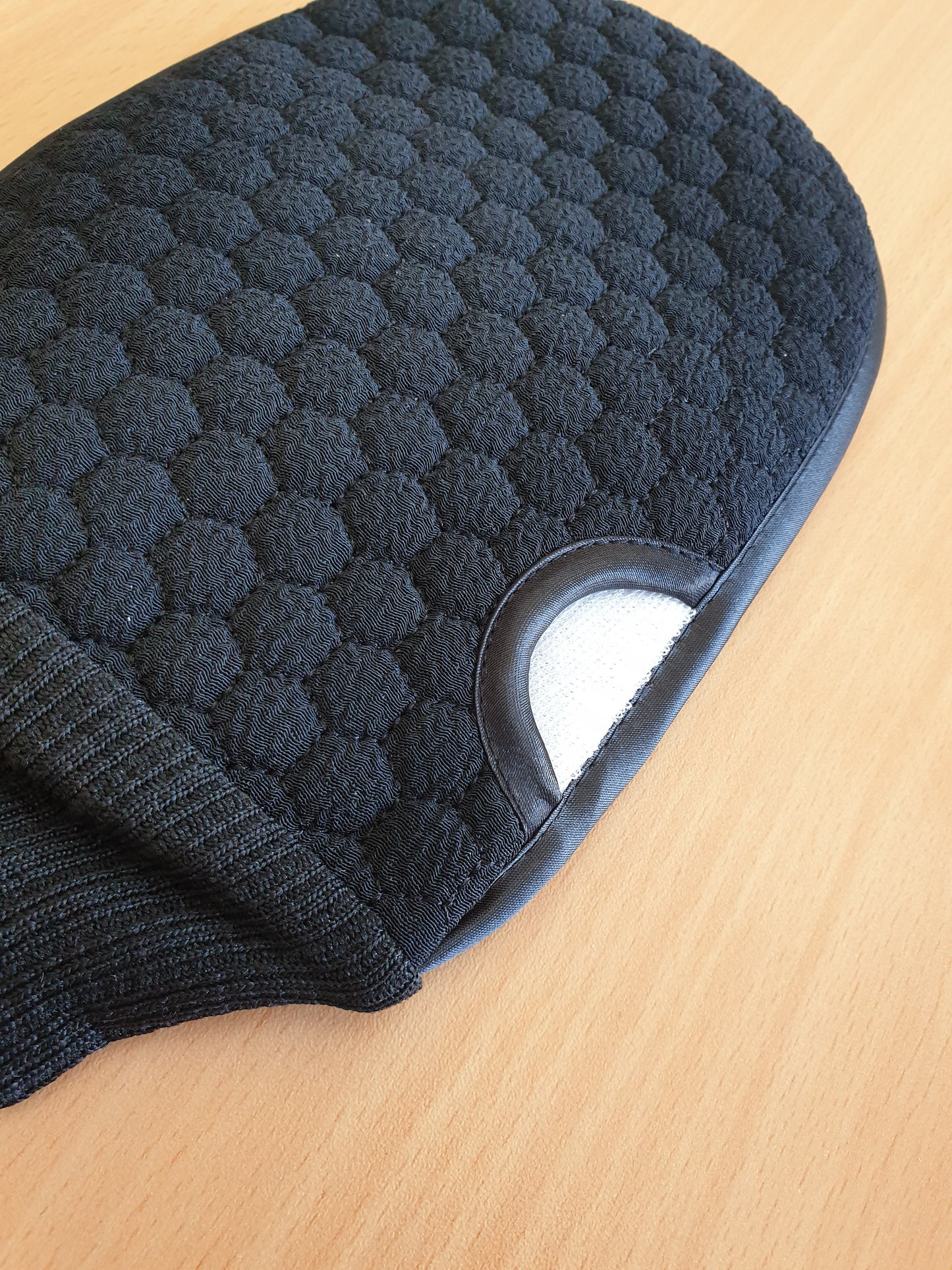 Exfoliating Glove Dual Sided with Thumb Hole Black